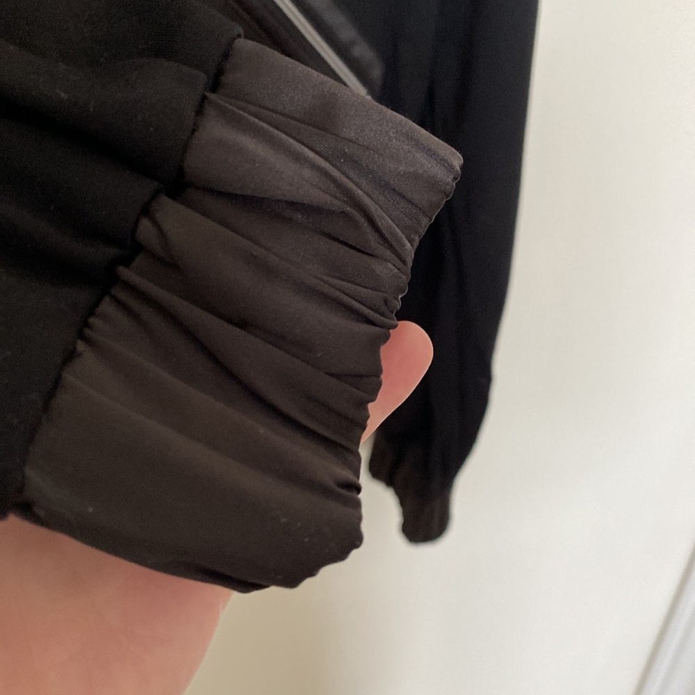 Black Top/Jacket - Picture 2 of 6